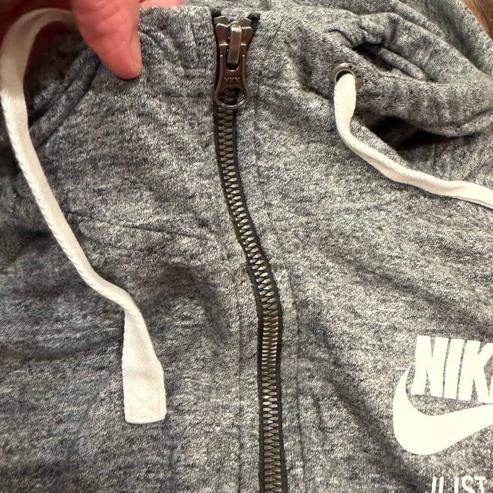 Nike Sportswear Essential Full Zip Hoodie Gray Heather XL - Picture 2 of 11